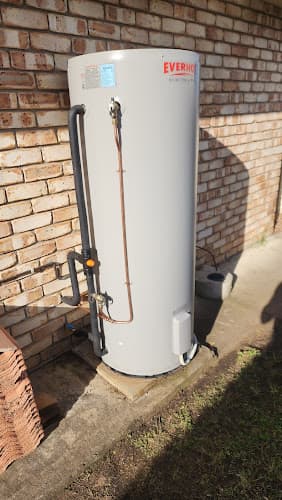 Henry's Plumbing, Electrical and Air Conditioning - Toowoomba