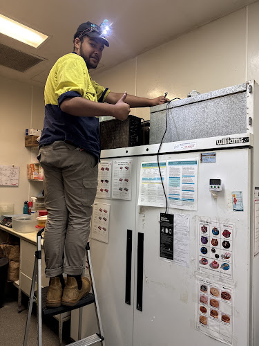 Fridge Regas Repair Sydney in Doonside