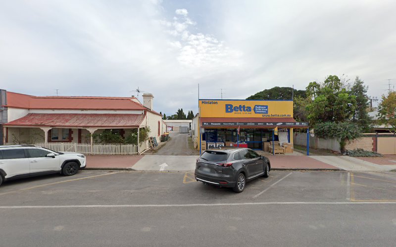 Kims Electronics in Minlaton